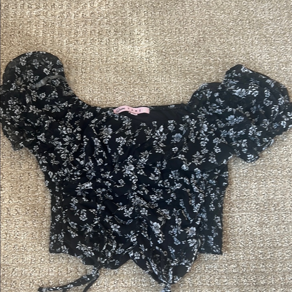 Floral Black Puff Sleeve Top